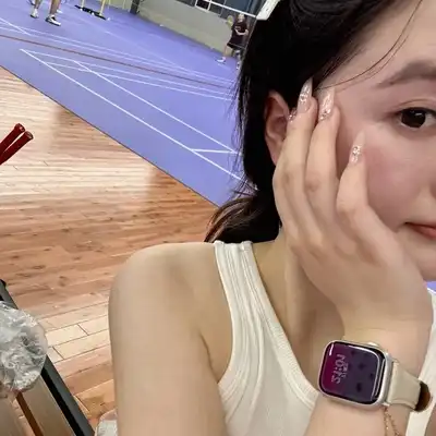 李静